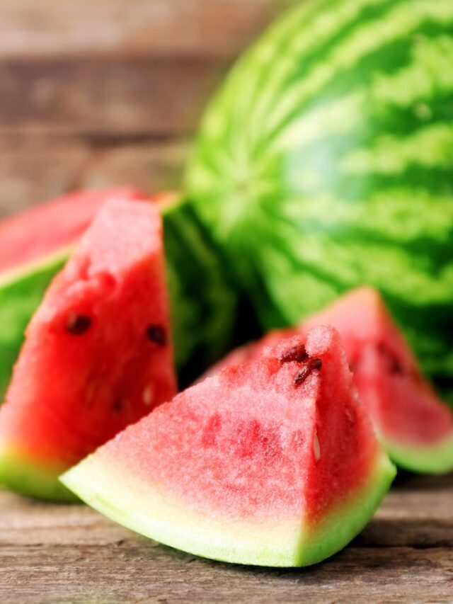 Discover the Best Way of Cutting a Watermelon (Like a Mama!) Story