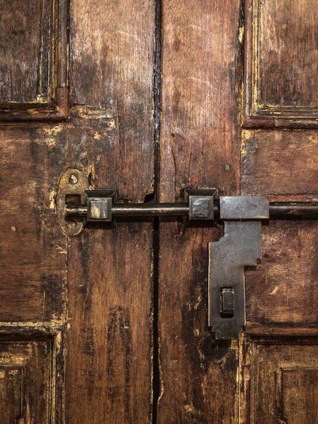 How to Turn an Old Door into a DIY Headboard Story