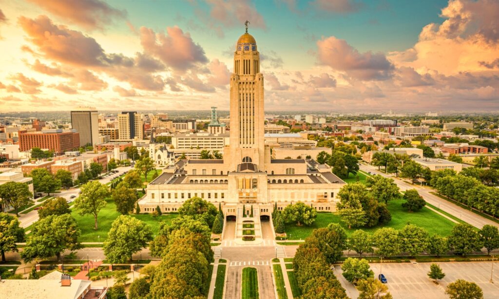 The Best 25 US States for Families Is Yours on the List? Mama Say