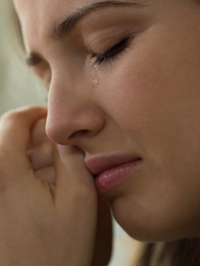 Close-up,Of,Young,Woman,With,Problems,Crying