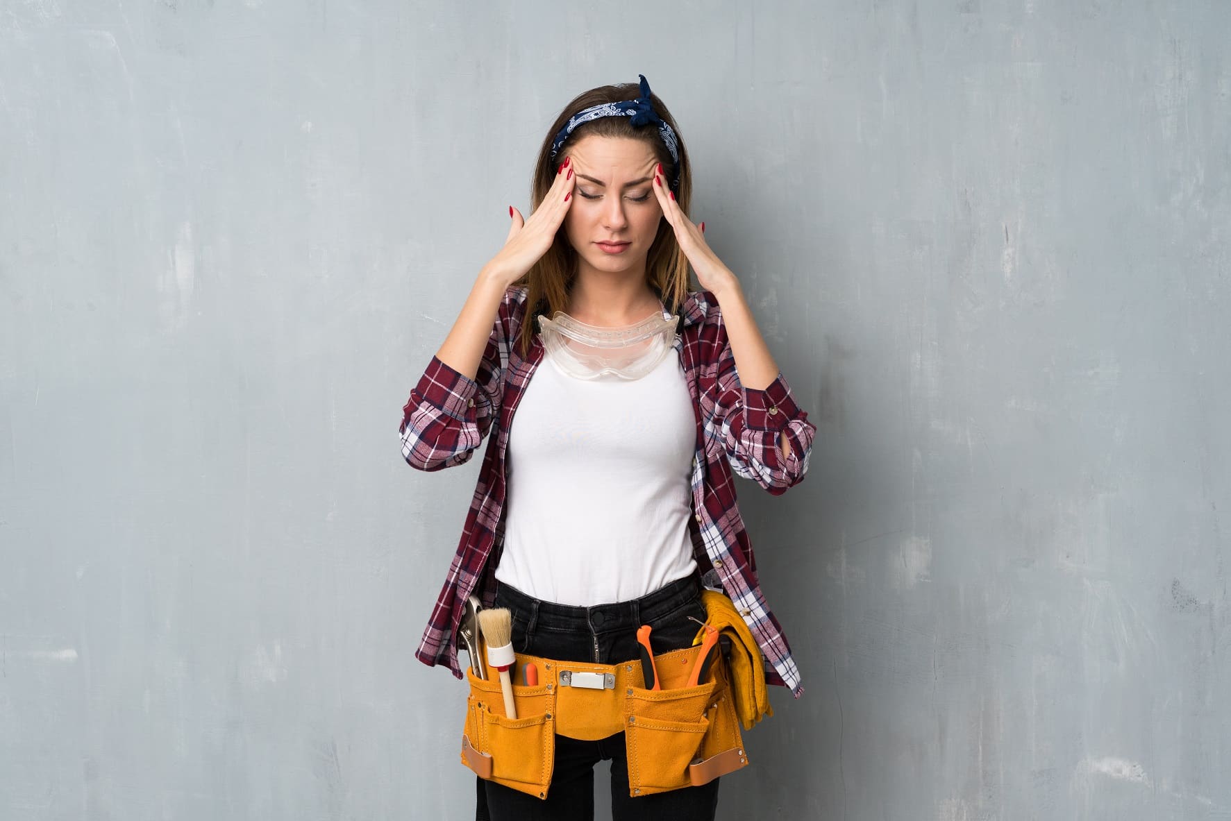 She Exploded At A Sexist Customer, Was This Woodworker In The Wrong?