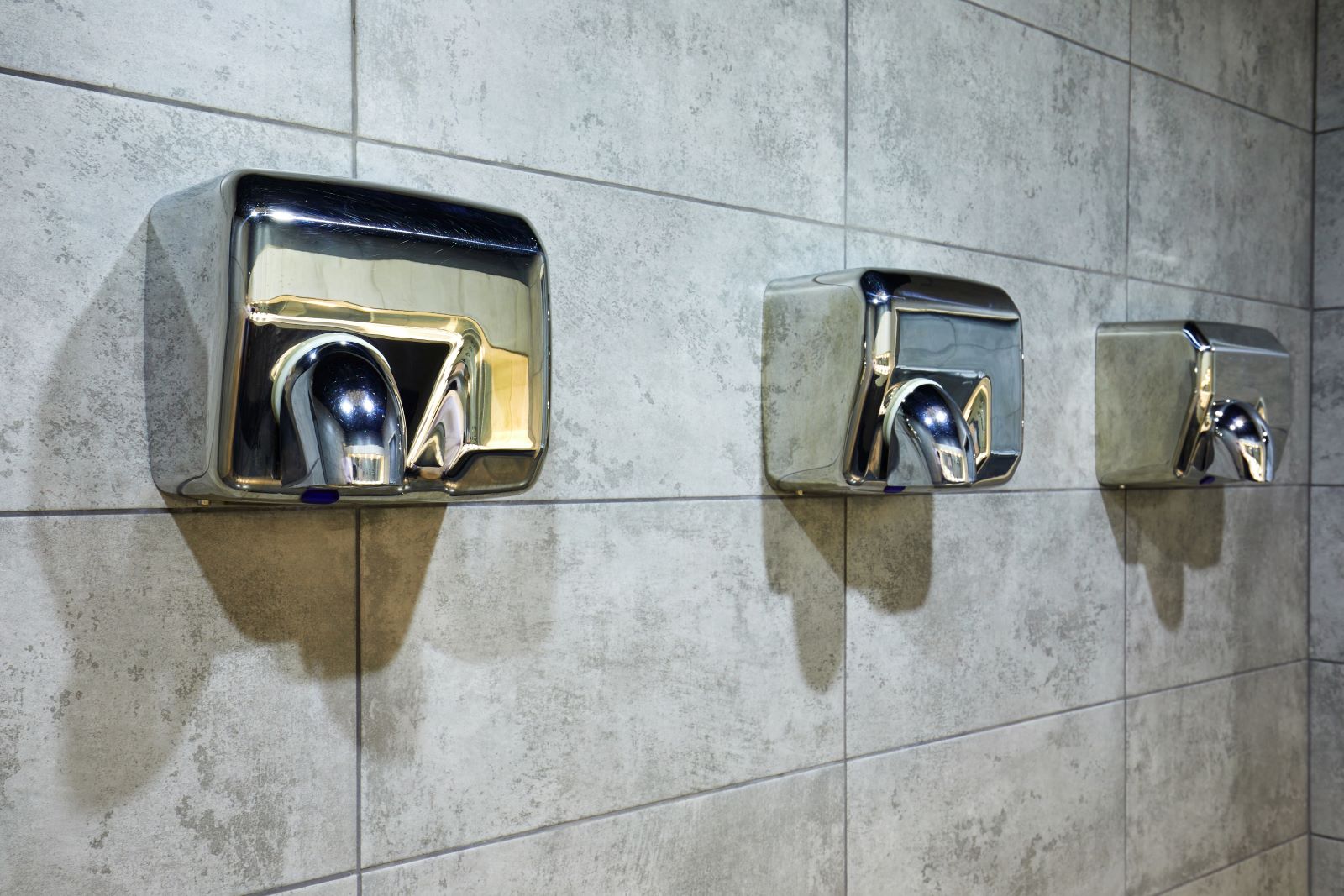 Her TikTok Video Reveals the Difference Between Drying Your Hands With