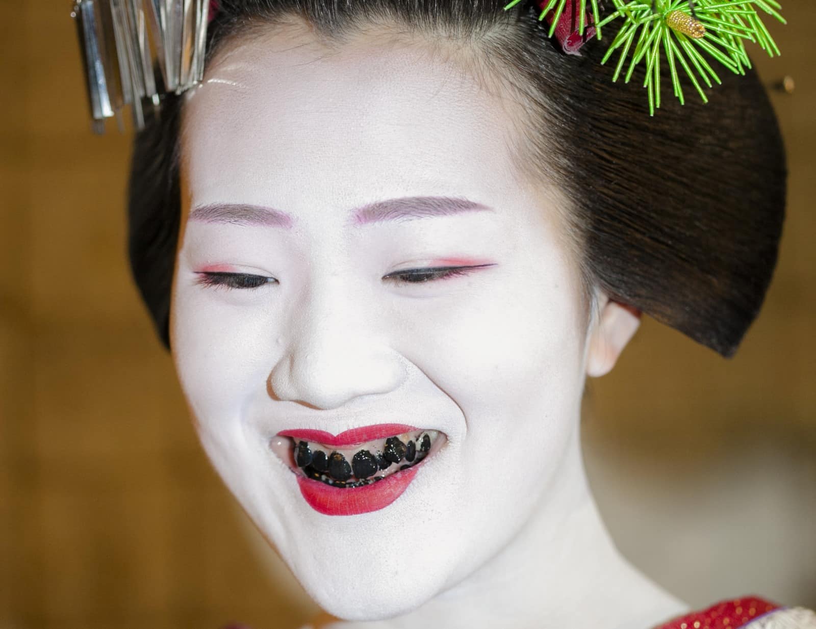 Beauty At Any Cost 10 Of The Most Disturbing Beauty Trends Throughout Beauty At Any Cost 10 Of The Most Disturbing Beauty Trends Throughout