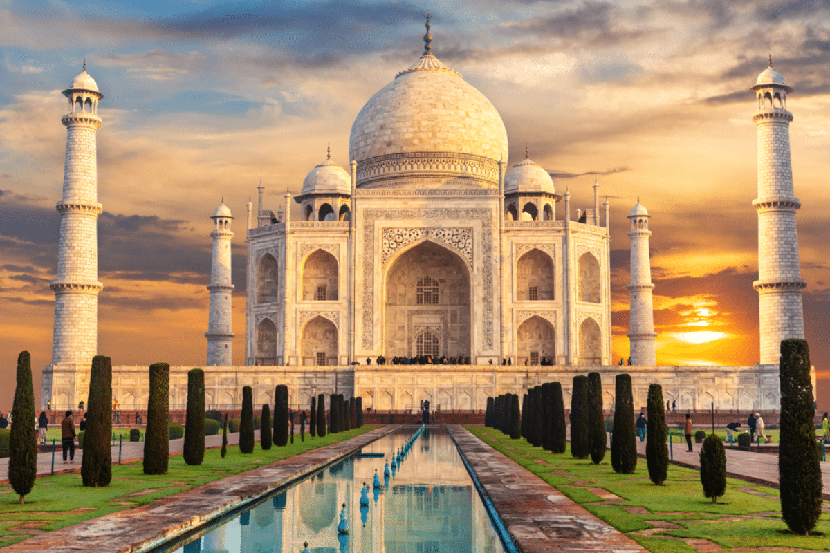 Taj Mahal at sunset