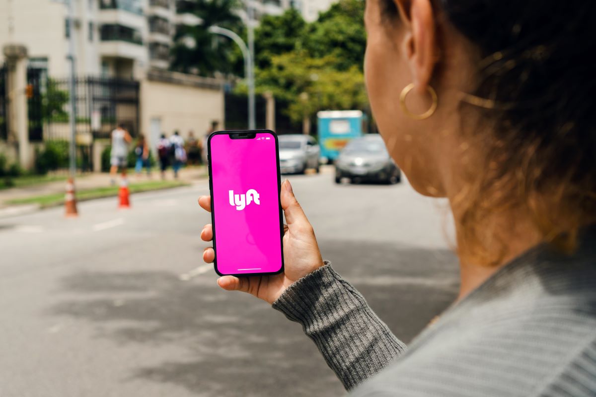 Lyft's New Woke Feature Lets Women Choose Their Driver's Gender!