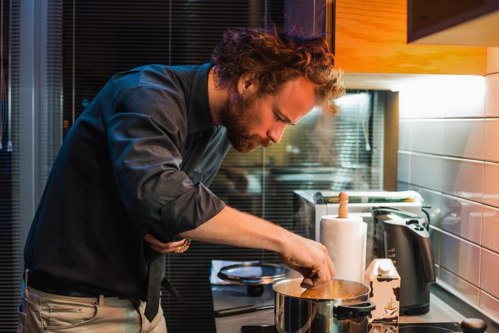 Kitchen Confidential: 20 Insider Tips from Professional Chefs for Home ...